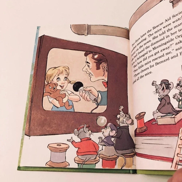 Vtg 1977 The Rescuers  Disneys Wonderful World of Reading - Picture 16 of 16